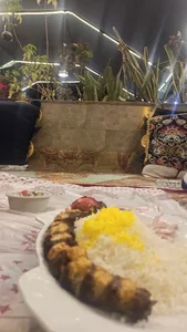 باغ و رستوران سنتی حاج امیر