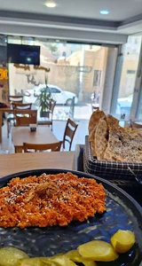 حلیم و عدسی نیمروکا