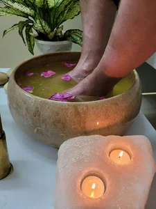 مرکز پوست و ماساژ سیما زارع