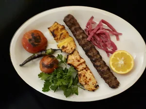 رستوران نوری