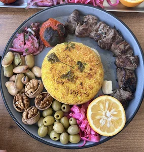 کافه رستوران لگاتو