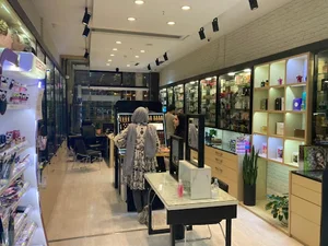 فروشگاه لوازم آرایشی صاحارا
