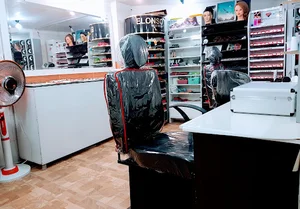 آرایشگاه جلوه