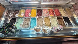 بستنی گل آقا