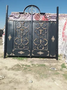 سازه‌ای فلزی یادگار