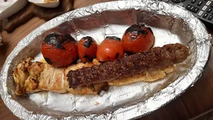 کبابی گلبرگ