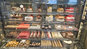 شیرینی فروشی تمشک