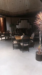 رستوران 2