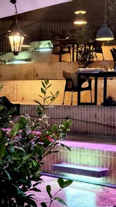 کافه رستوران بام فرشچیان.