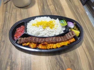 رستوران ارغوان