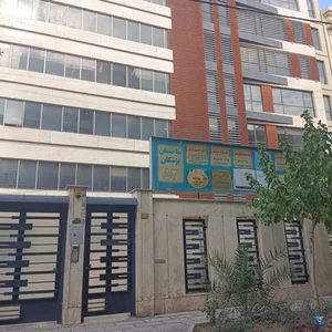 ساختمان صدر