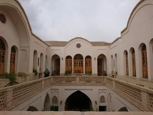 خانه کاج