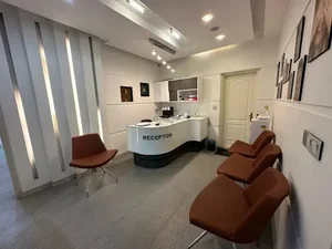 دندانپزشکی دکتر نوید ناطقی-دکتر فرشته آذرکهن