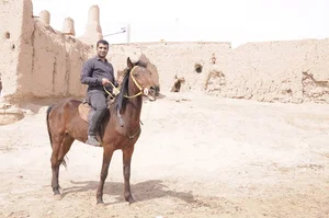 آتلیه سیاه سفید
