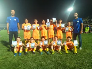 باشگاه و مدرسه فوتبال کیان رادین