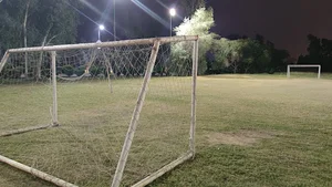 زمین فوتبال مینی