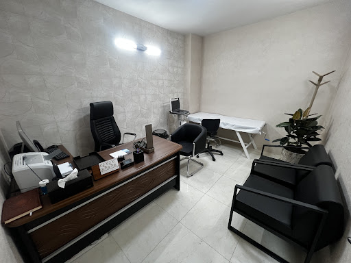 دکتر علیرضا چم آسمانی