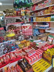 سوپر مارکت شه بخش