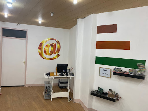 شرکت طاقدیس صنعت پاینده(کافی نت جوانان)