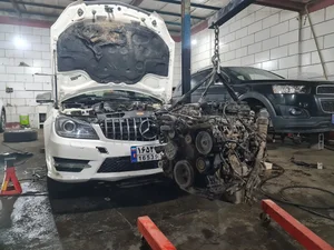 کلینیک تخصصی اتومبیل های خارجی اتو V8 اهواز