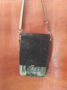 گالری چرم‌ سادات