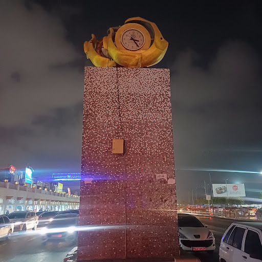 یادبود مجسمه شاه
