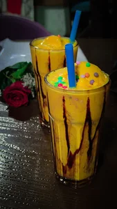 کافه نیمکت