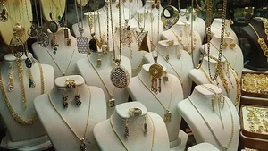 Yaghout -e sorkh jewelry