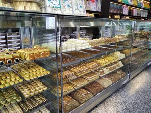 آجیل و خشکبار ماه بانو 3