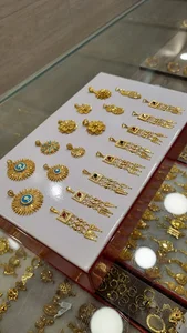 جواهری ایساتیس
