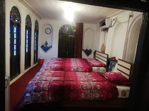 اقامتگاه بوم گردی عمارت قاجاریه