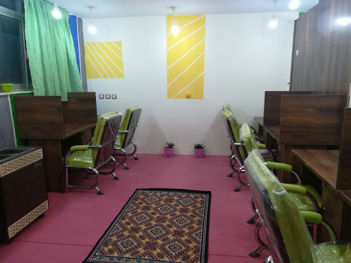 پانسیون دخترانه خانه سبز