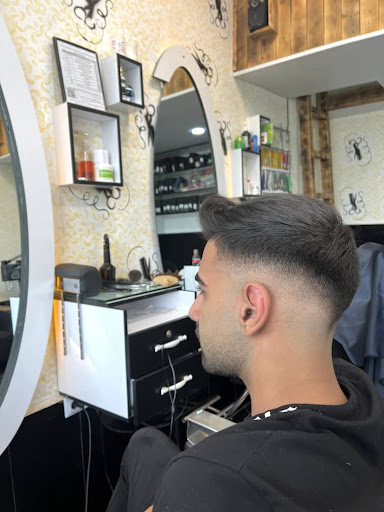 پیرایش سیکاس،آموزشگاه سام