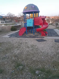 پارک حاشیه ای استقلال