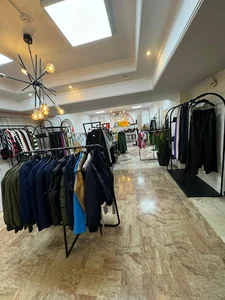 ladies Mezon shopping