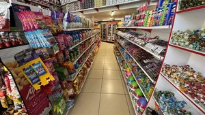 سوپر مارکت صنوبر 4