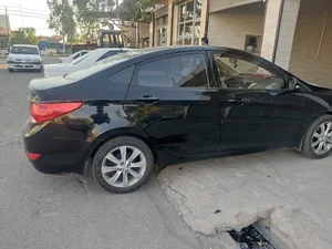 نمایشگاه اتومبیل نریمان خلف حسینی