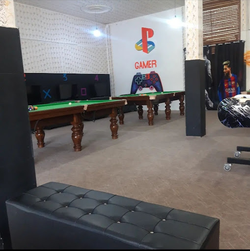 گیم سنتر کارن. بیلیارد(بیلیارد و فوتبال دستی . و پی اس)