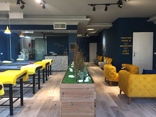 Sanaz Tavasoli Beauty Academy