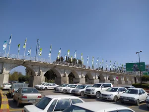 پل تاریخی دوازده چشمه