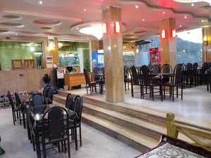 رستوران خانوادگی مجلل