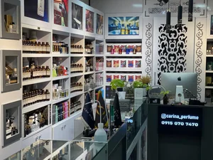 عطر کارینا 4