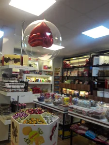 فروشگاه شهر شکلاتی