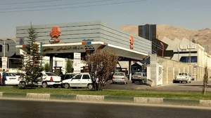 پمپ بنزین