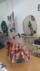 آکادمی زیبایی وحید حیدری