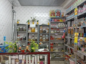 عطاری و عرقیات بیرمی