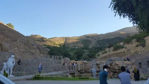 نقش برجسته زیویه