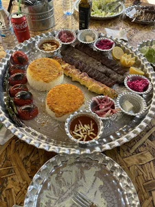 Emarat Mahoor(Adambarfi Café)