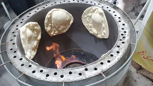 نان تنوری گل گندم