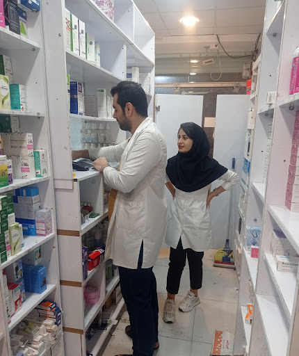 داروخانه شبانه روزی دکتر روئین تن
